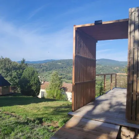 Brin De Fee 山林小屋 Saint-Félicien