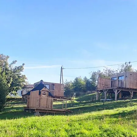 Brin De Fee 山林小屋 Saint-Félicien